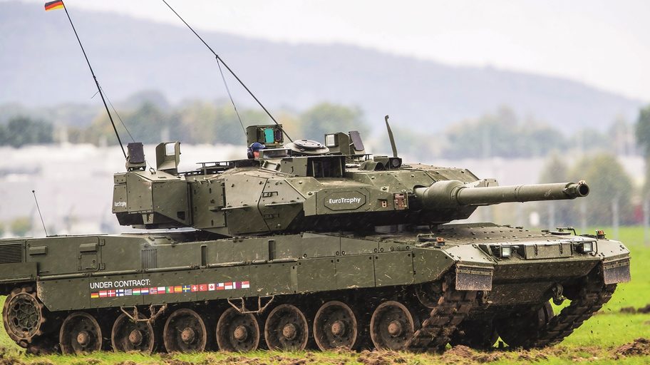 MMF: Zbrojení jako motor růstu. Účet přijde později