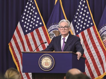 Boj s&nbsp;inflací bude delší, než se čekalo