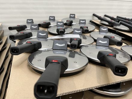 Automatizace pomohla ikonickému tuzemskému výrobku Remoska zachovat a&nbsp;posílit výrobu v&nbsp;Česku