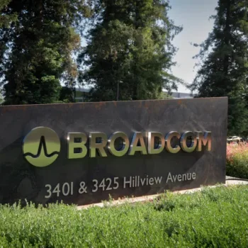 Trh se ptá, kde jsou výnosy z&nbsp;AI. Akcie Broadcomu prudce oslabily