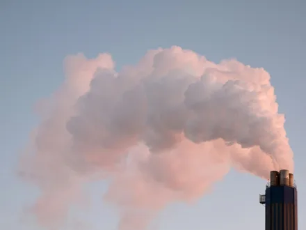 Dekarbonizaci brzdí nejistá pravidla i&nbsp;chybějící technologie, říkají zástupci byznysu