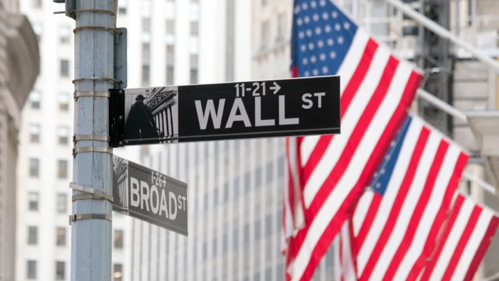 Wall Street roste. Klíč leží v&nbsp;Hormuzu